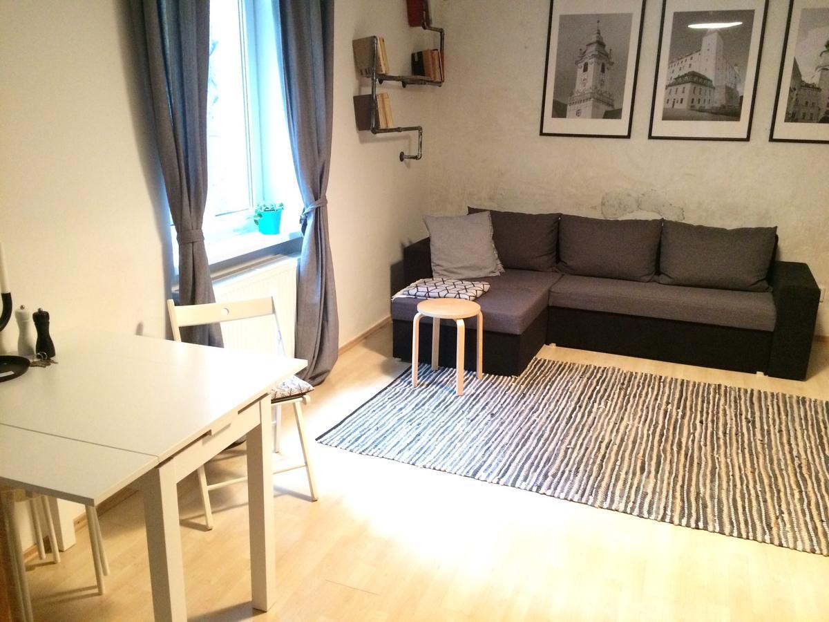 Historical Beer Apartment ブラチスラヴァ エクステリア 写真